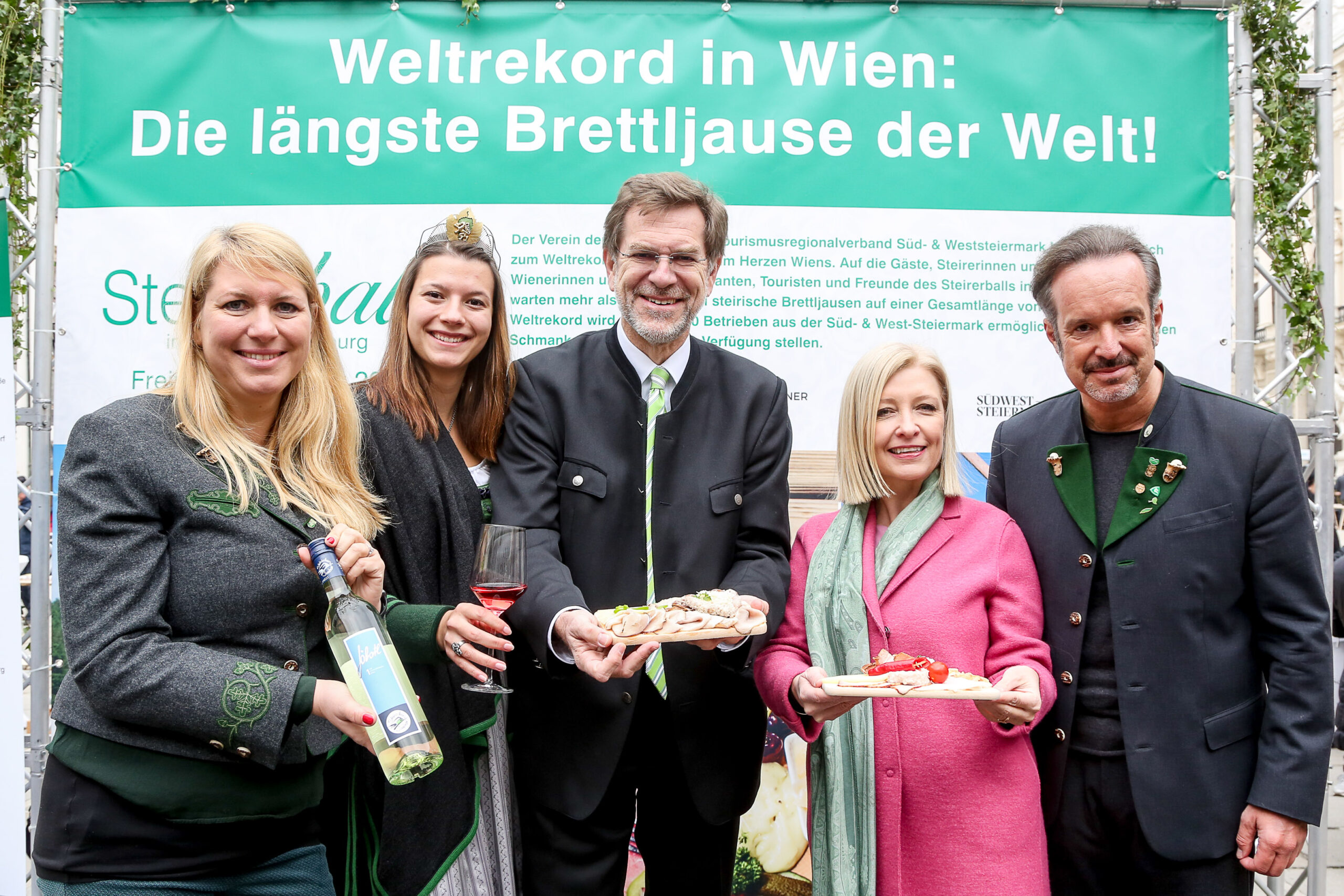 Weltrekord geknackt: Die längste Brettljause der Welt