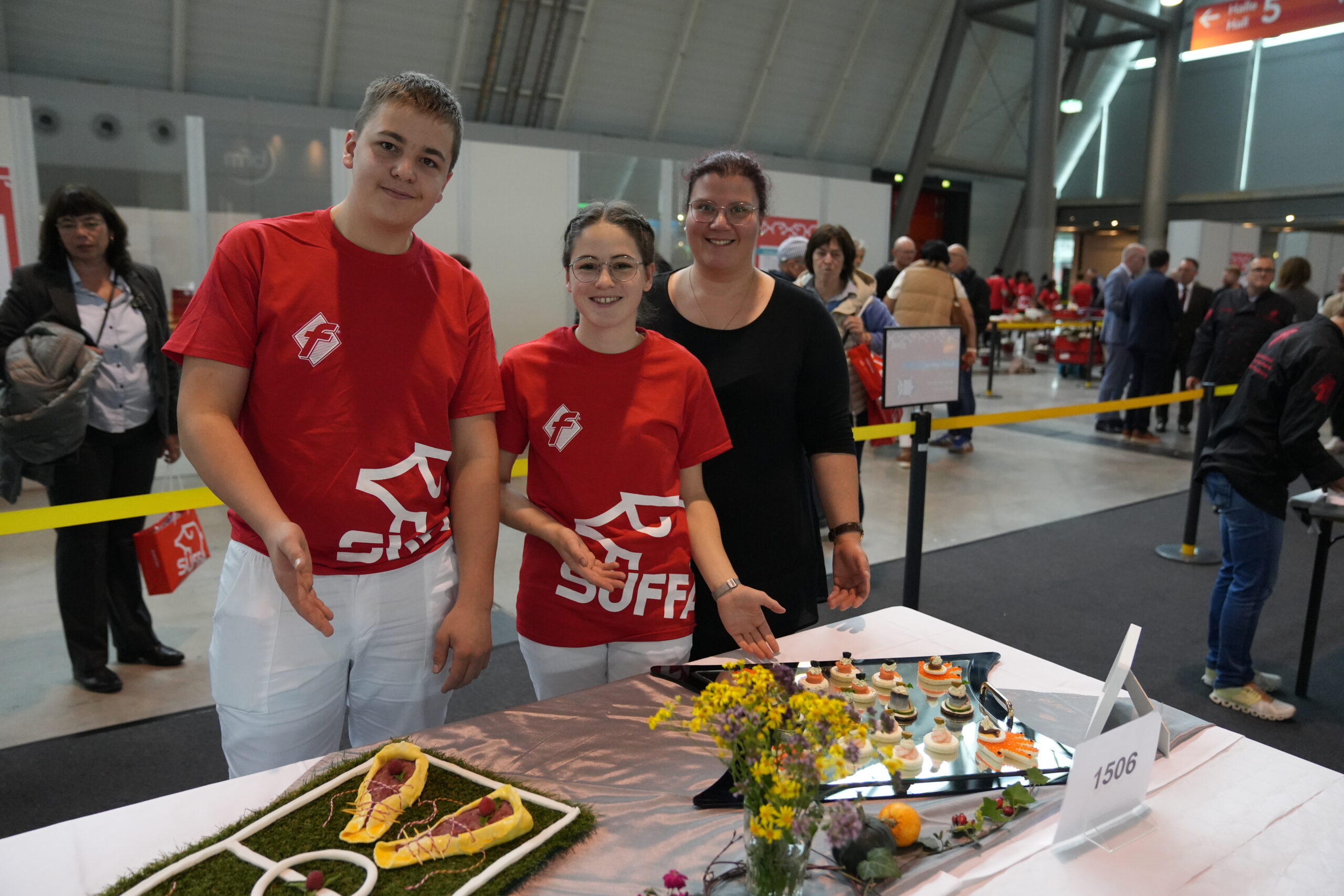 Berufschule Linz 10 bei der SÜFFA: Silbermedaille beim Deutschen Lehrlingswettbewerb 2023 in Stuttgart