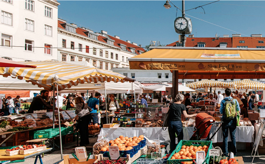 Europa isst mit – wie der EU-Beitritt Wiens Lebensmittelvielfalt veränderte