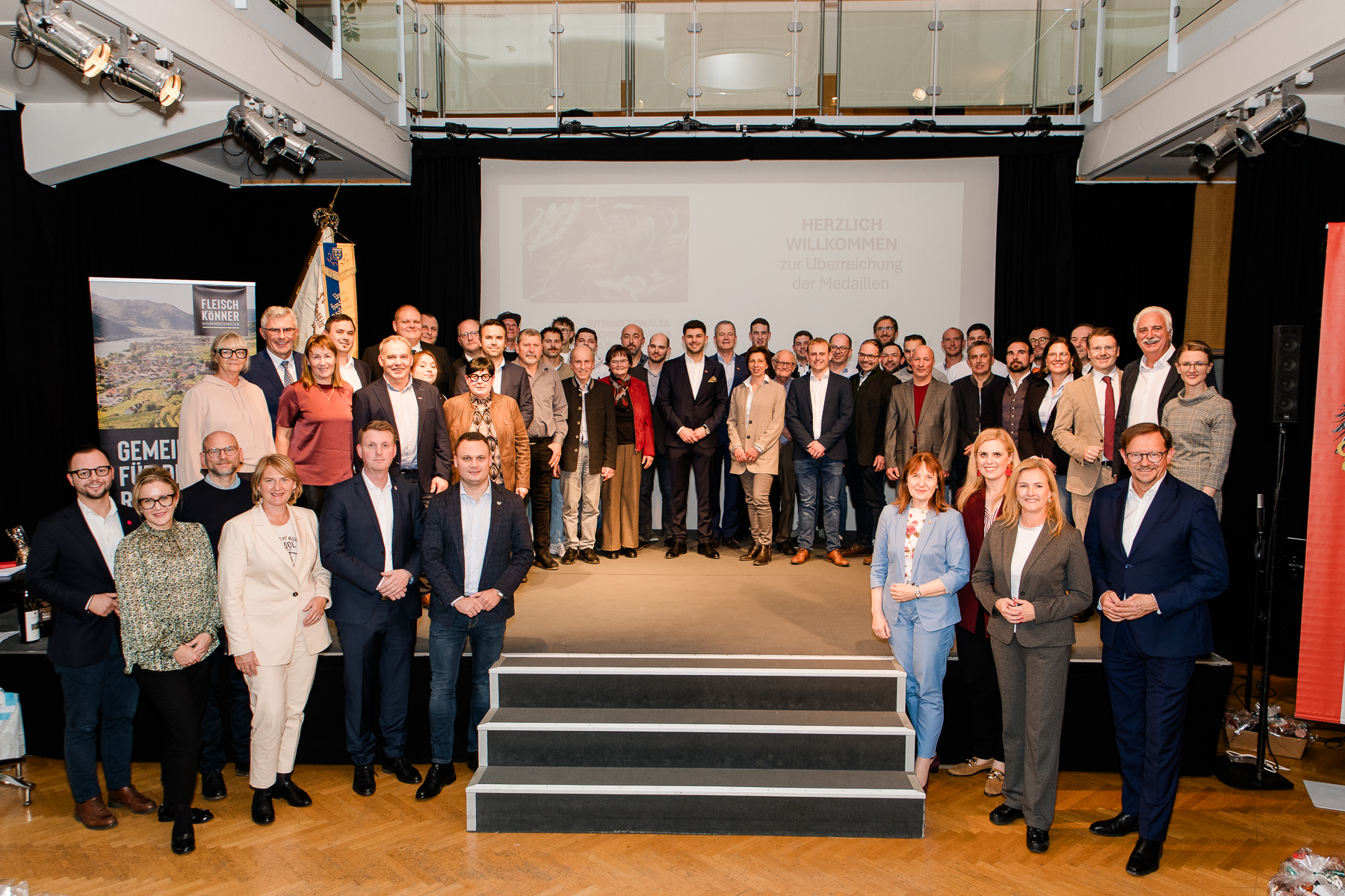 Niederösterreich ehrt seine IFFW-Medaillen