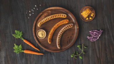 Die Welt hat Appetit auf Trendfood –NovaTaste bietet bereits die passenden Lösungen – z. Bsp. mit hybriden Bratwürsten. © Frutarom Savory Solutions